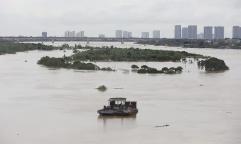 'Điểm cắm trại tuyệt vời giữa lòng Thủ đô' chìm sâu trong biển nước