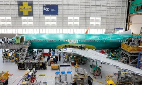 Boeing bất ngờ hoãn sản xuất máy bay bán chạy nhất